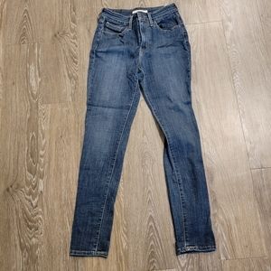 Skinny High Wasted Jeans